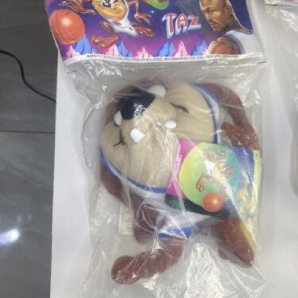Looney Tunes SpaceJam Taz  McDonald's Original Collectible 1996 Plush